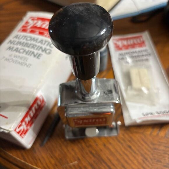 Sparco Brand SPR-80067 6 Wheel 7 Movement Automatic Numbering System - Picture 3 of 5